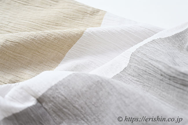 おでかけ縮木綿（熨斗目/亜麻色×生成×茶鼠色）綿麻縮