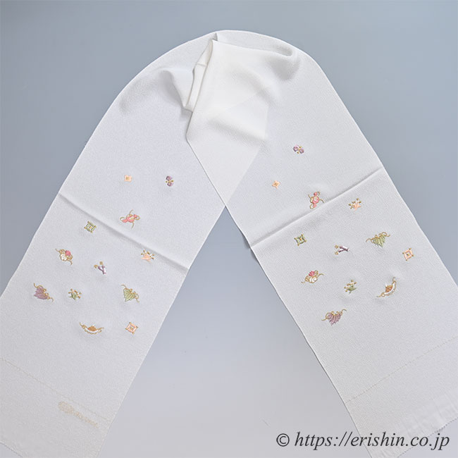 帯揚げ(宝尽くし・刺繍/白地・縮緬)