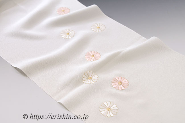 帯揚げ(菊尽くし・刺繍/薄クリーム色・縮緬)