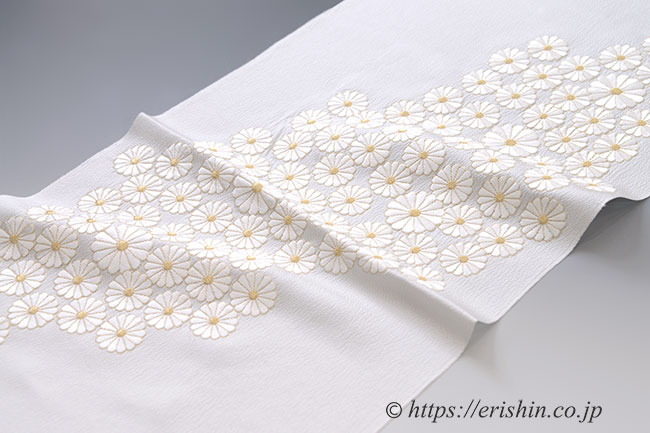 帯揚げ(菊尽くし・刺繍/白練色・縮緬)